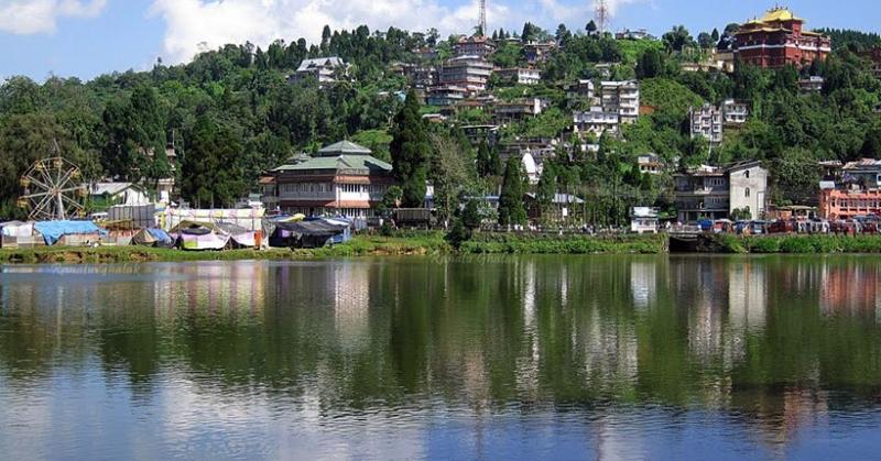 Honeymoon Tour Package of Darjeeling
