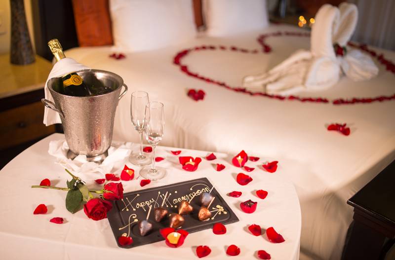 Luxury Honeymoon Kerala Package