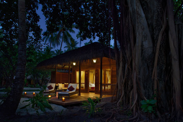 Maldives Relax Holidays - Kuramathi Honey Moon Tour