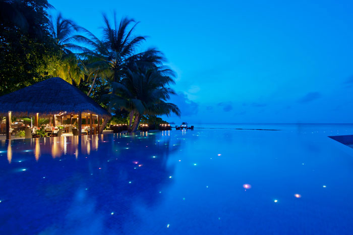 Maldives Relax Holidays - Kuramathi Honey Moon Tour