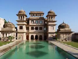 Delhi-(Vrindavan/Mathura)-Agra Tour