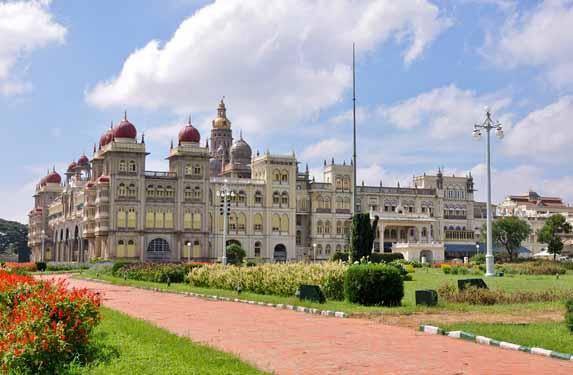 Meticulous Bangalore - Mysore - Ooty Tour Package