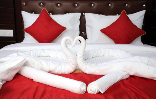 Hill Station with Vaishno Devi - 15 Nts./16 Days Tour