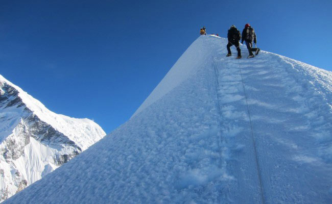 Island Peak Climbing With Everest Base Camp Trekking Tour