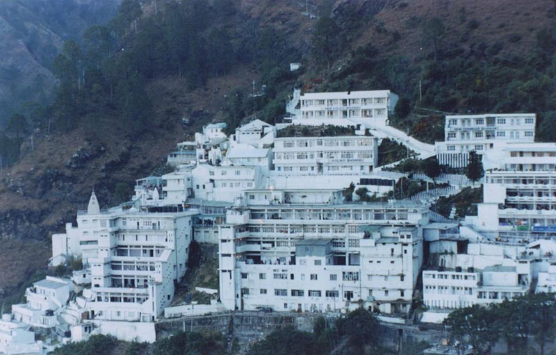 Vaishno Devi Darshan With Srinagar Tour