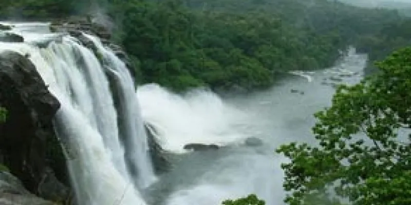 Kerala Monsoon Tour Package 4 Nights 5 Days With Free Ayurvedic Massage