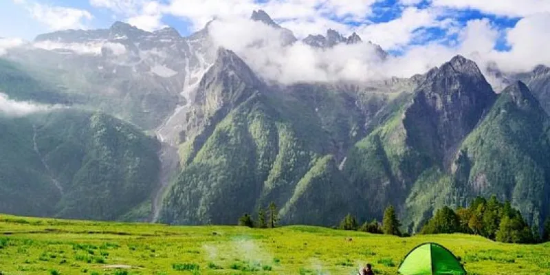 Road Less Travelled (Chandernahan Lakes Exploration) Tour