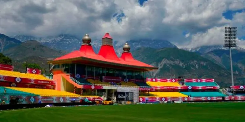 North India Shimla Manali Dharamshala - Dalhousie - Amritsar - Delhi - Agra Tour