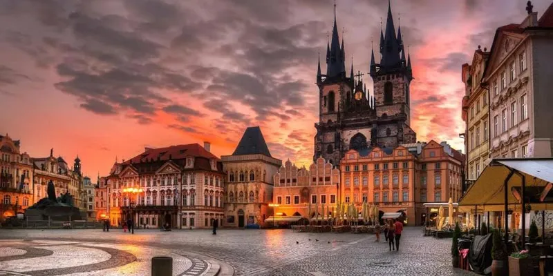 Trip To Europe 8 Days Package