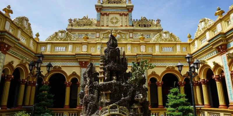 14 Days Discovery Of Vietnam & Laos