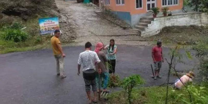 Sittong - Peshok/Lamahatta - Rishyap - Lava - Kolakham Tour