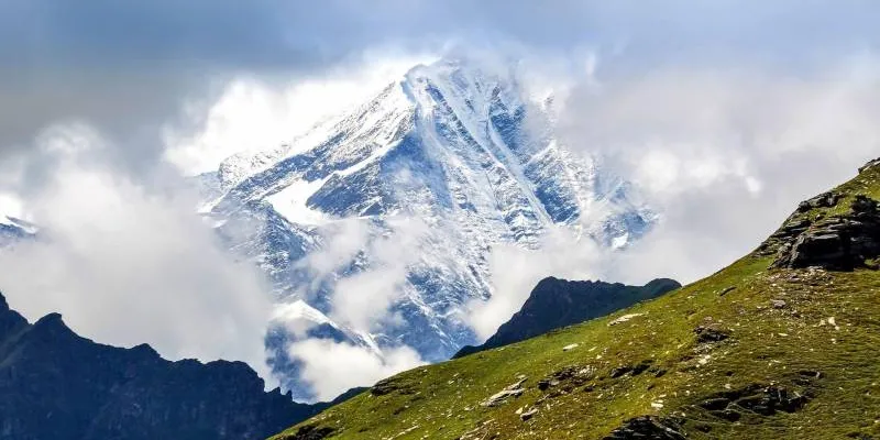 Kedarkantha Trek Tour