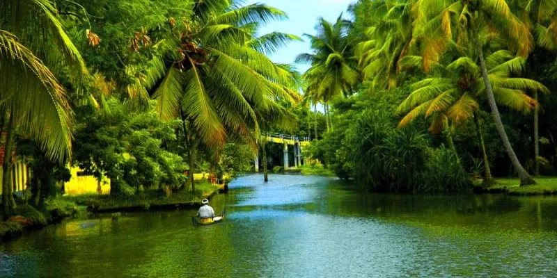 Kerla Tour (munnar, Thekkady, Aleppey, Kovlam, Kanyakumari) 6 Nights / 7 Days