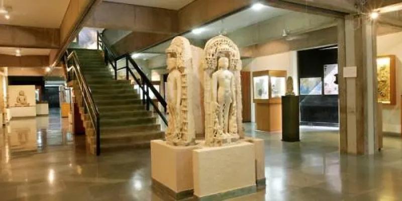 8 Nights - 9 Days Gujarat Buddhist Tour