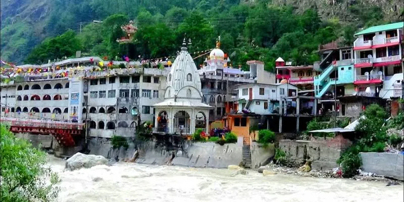 3 Nights 4 Days Kullu - Manali - Manikaran Tour Package