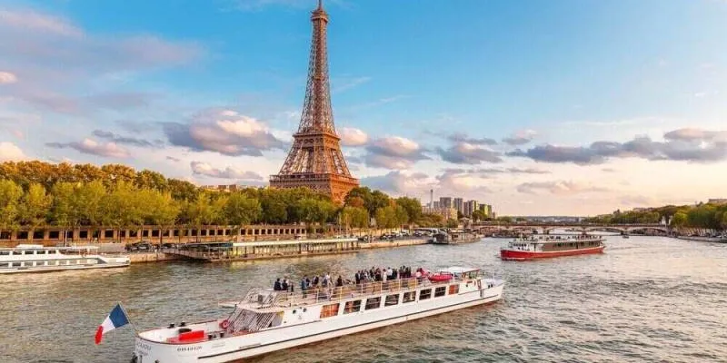 Paris And Amsterdam Diaries Land Only 5 Nights - 6 Days Tour
