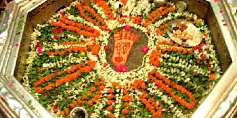 Varanasi - Gaya (Bodhgaya) - Varanasi Same Day Tours