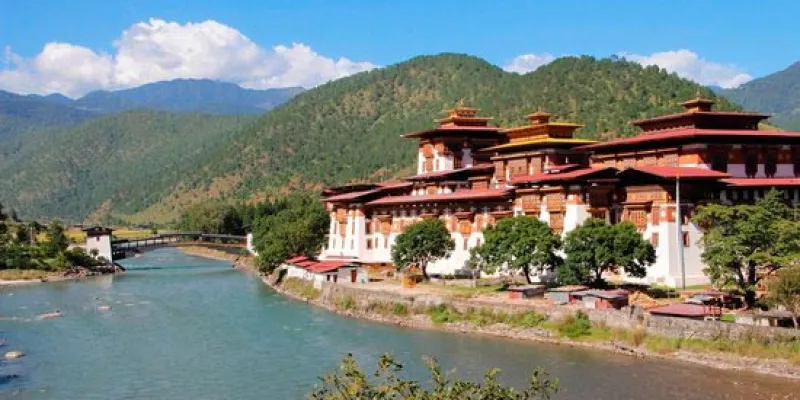 Bhutan Tour - Phuentsholing - Thimphu - Punakha - Paro (6 Nts. / 7 Days)