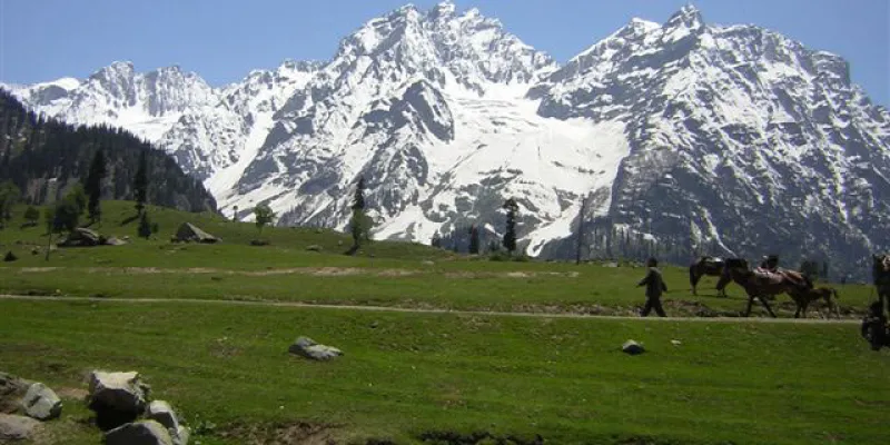 Srinagar - Sonmarg - Pahalgam Tour Package