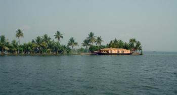 Cochin-Alleppey-Cochin Tour Package