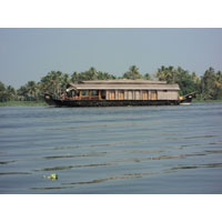Honeymoon Packages in Houseboats Kerala