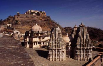 Kumbhalgarh Ranakpur Day Tour Package