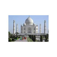 Agra Volvo Tour Package
