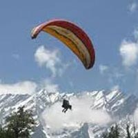 Paragliding in Dharamshala Tour