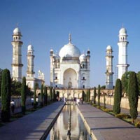 Luxury Train Tour-Deccan Odyssey Route (Maharashtra Splendor) Tour