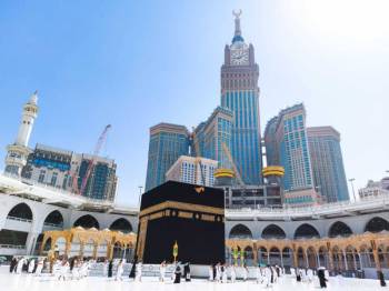 14 Night 15 Days - Umrah package Image