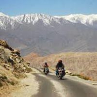 Amazing Ladakh with Pangong Tour