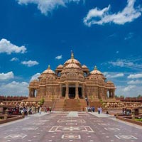 Temple Tour of India with Golden Traingle