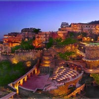 Golden Triangle r With Neemrana Tour