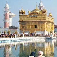 Chandigarh - Amritsar Tour With 6 Adults