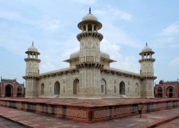 Golden Triangle with Mandawa Tour