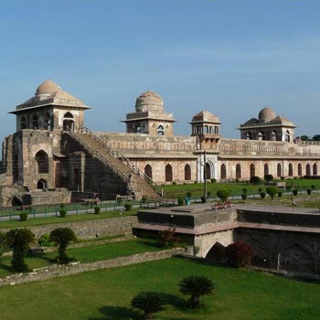 Mandu with Omkareshwar Tour