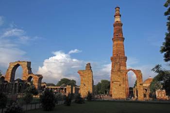 Agra-Delhi –Amritsar-Dalhousie-Mc Leodgunj-Dal 7 Night 09 Days Tour Package