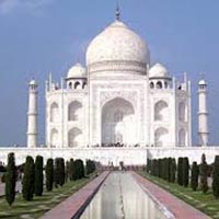 Full Day Taj Mahal & Agra Trip from Delhi by Car
