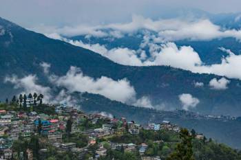 4 Nights 5 Days Sikkim - Darjeeling Tour