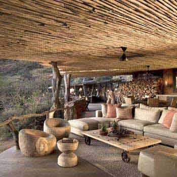 Luxury Flying Safari: Tswalu Kalahari - Mauritius Tour