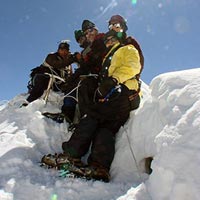 Yala Peak Climbing Package