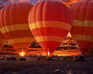 1 Day Uluru & 30 Min Ballooning Package