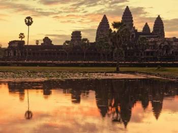 Sunrise Meditation with Angkor Wat Package