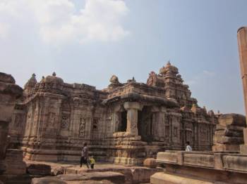 Hyderabad – Hampi – Hyderabad Tour
