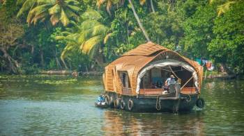 Kerala Honeymoon Special Package