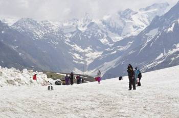 Shimla-Kufri-Manali-Rohtang Pass Tour