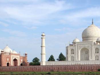 Taj Mahal and Agra Private Day Trip from Delhi By Train