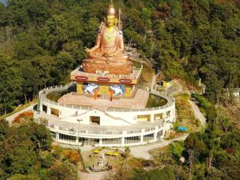 6 Nights / 7 Days Sikkim Tour Package – Gangtok 3N | Lachung 1N | Pelling 2N