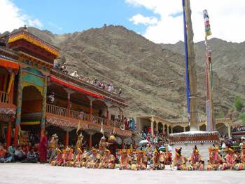 Leh and Srinagar Tour