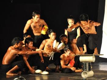 Cambodian Circus in Siem Reap Tour